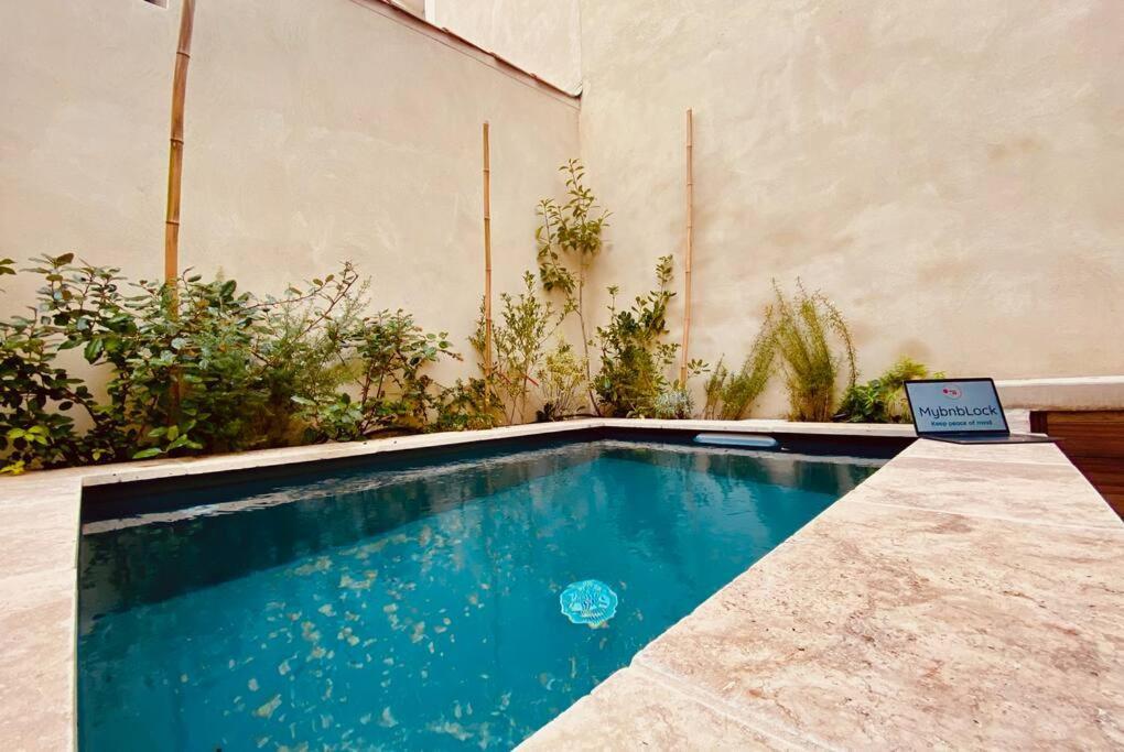 Terra Nostra - Townhouse - Swimming Pool Villa Nîmes Kültér fotó